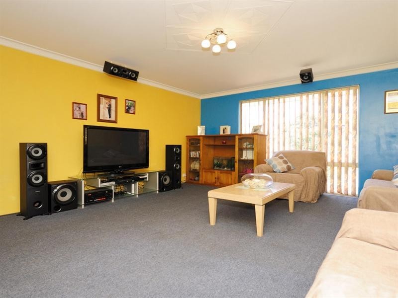 11 Romani Court, Lockridge WA 6054