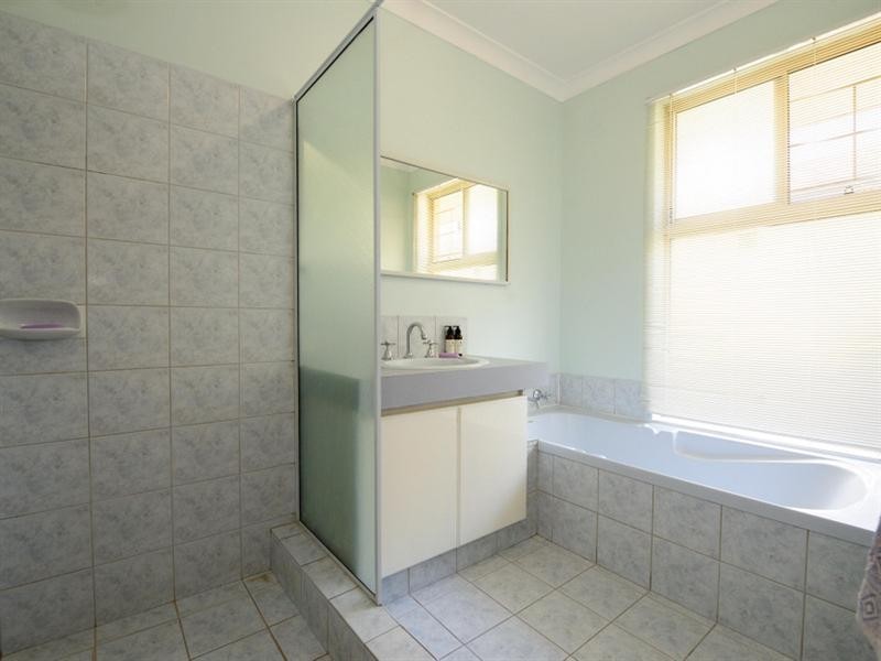 11 Romani Court, Lockridge WA 6054