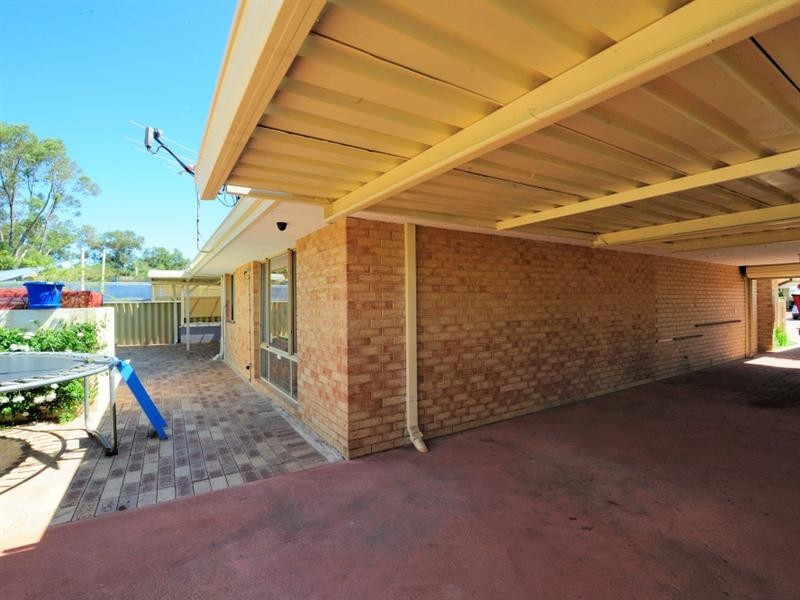 11 Romani Court, Lockridge WA 6054