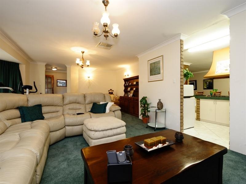 20 Gibson Way, Beechboro WA 6063