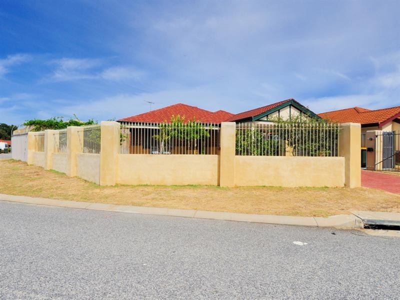 12 Romani Court, Lockridge WA 6054