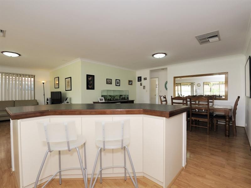 12 Romani Court, Lockridge WA 6054