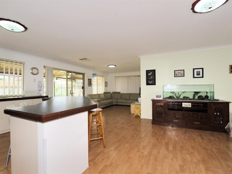 12 Romani Court, Lockridge WA 6054