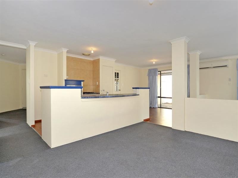 18 Whimbrel Parade, Beechboro WA 6063