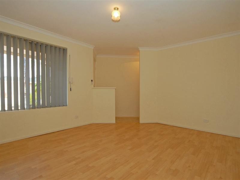 45 Lombardy Crescent, Caversham WA 6055