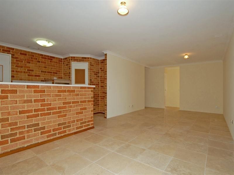 45 Lombardy Crescent, Caversham WA 6055