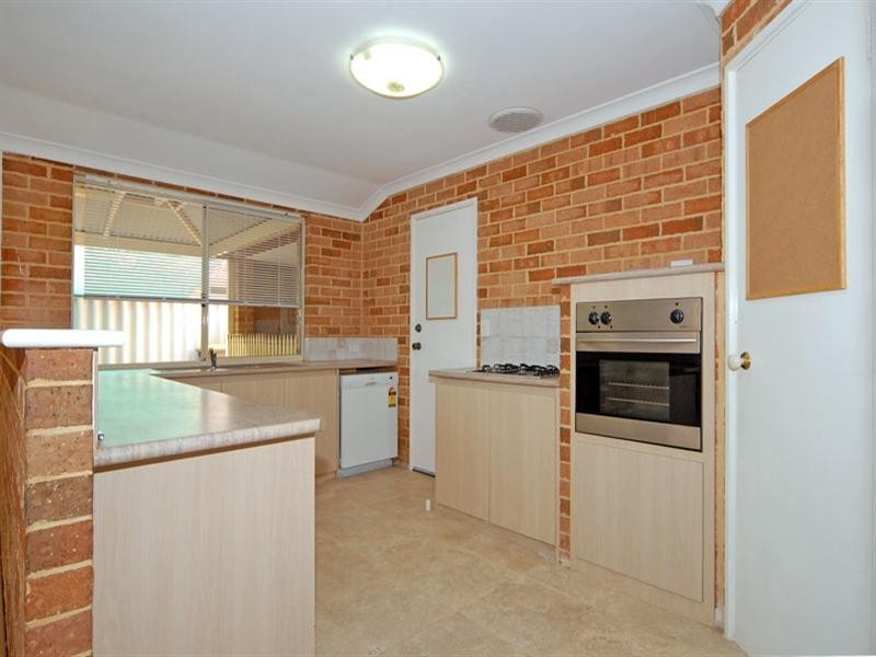 45 Lombardy Crescent, Caversham WA 6055