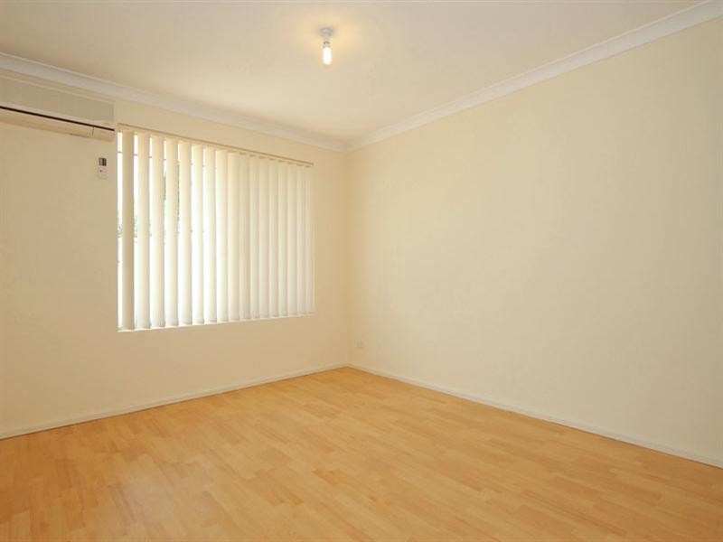 45 Lombardy Crescent, Caversham WA 6055