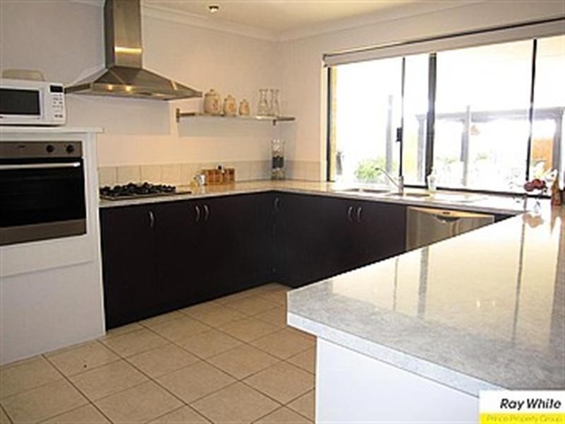 30 Albatross Loop, Beechboro WA 6063