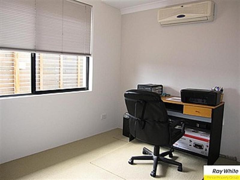 30 Albatross Loop, Beechboro WA 6063