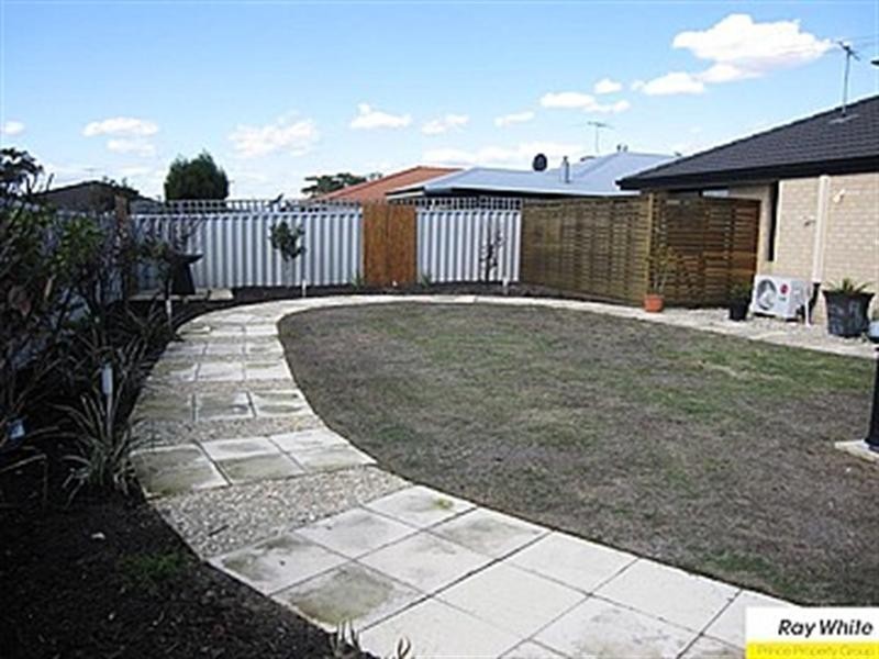 30 Albatross Loop, Beechboro WA 6063