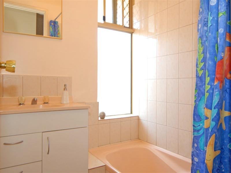 3 St Lawrence Drive, Beechboro WA 6063