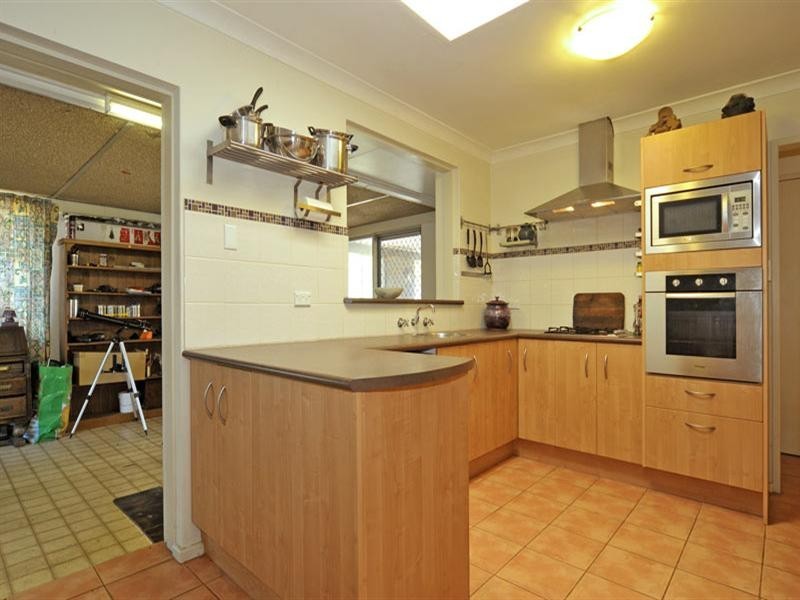 7 Dodds Place, Beechboro WA 6063