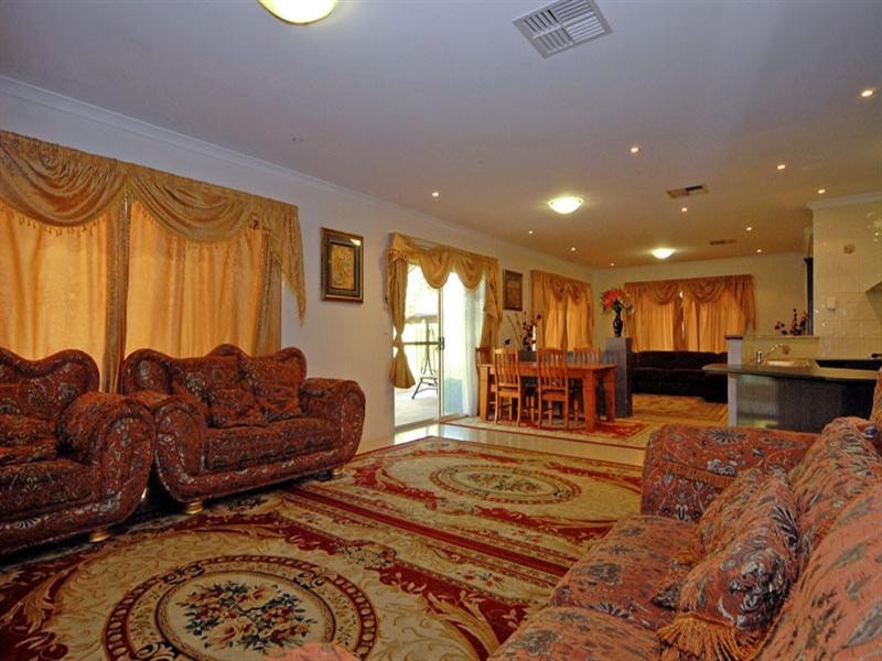 9 Calla Street, Beechboro WA 6063