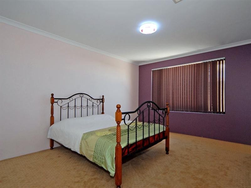 8 Fin Place, Beechboro WA 6063