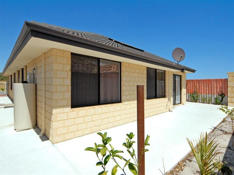 8 Fin Place, Beechboro WA 6063