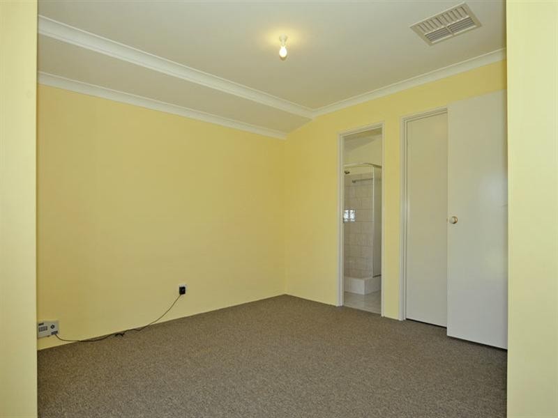 26 Alsace Avenue, Caversham WA 6055