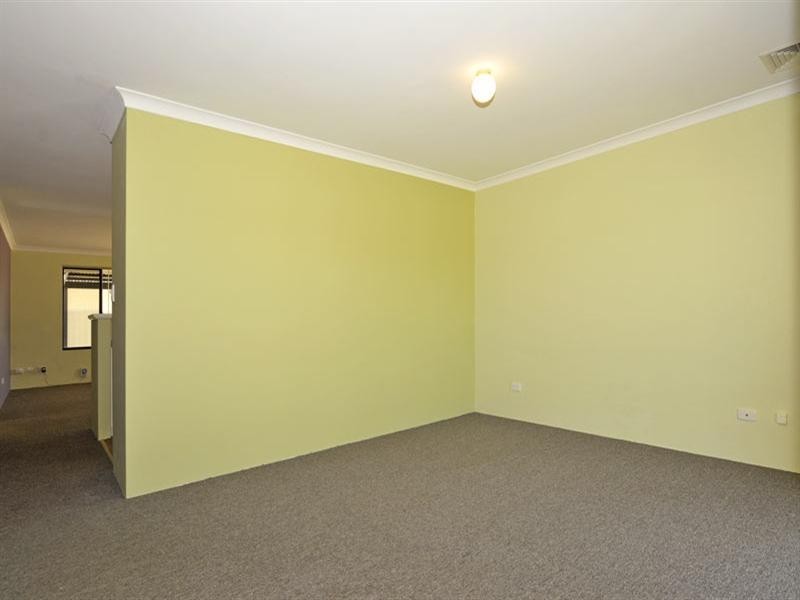 26 Alsace Avenue, Caversham WA 6055