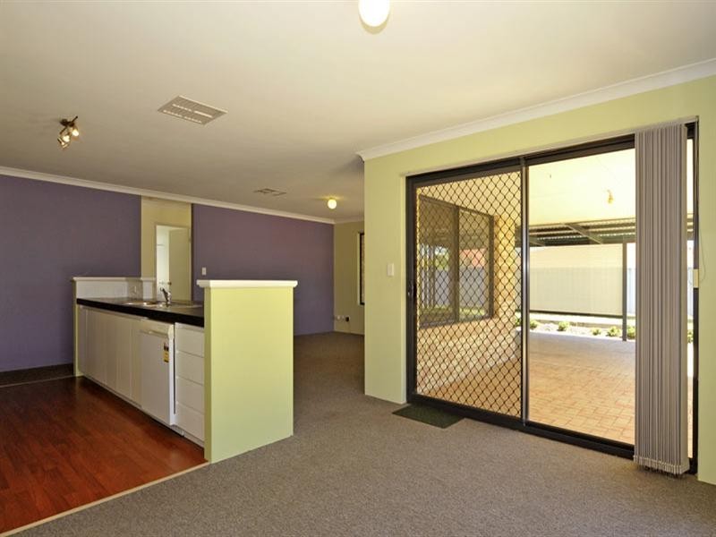 26 Alsace Avenue, Caversham WA 6055