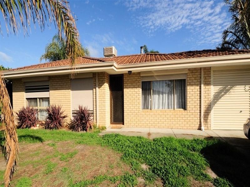 4 Knoll Place, Kiara WA 6054