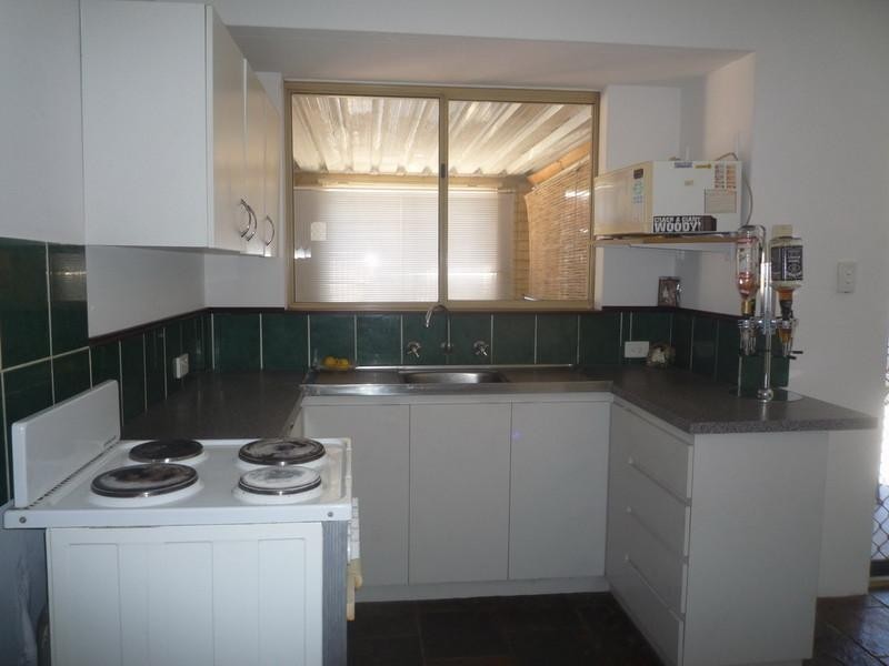 4 Knoll Place, Kiara WA 6054