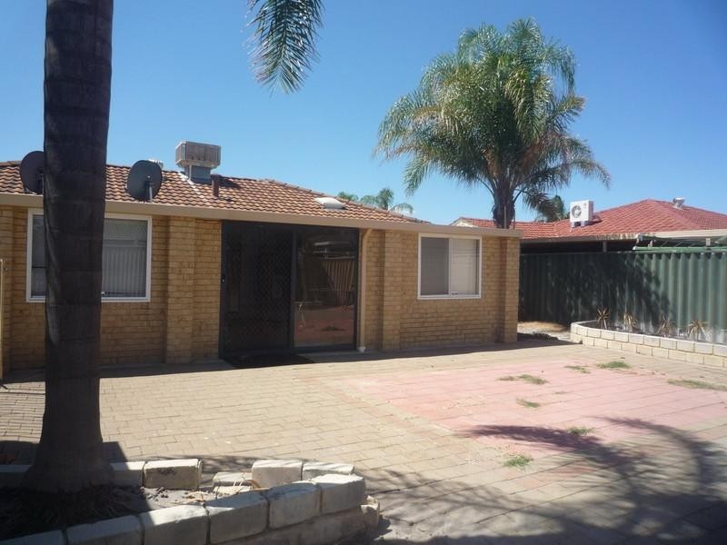 4 Knoll Place, Kiara WA 6054