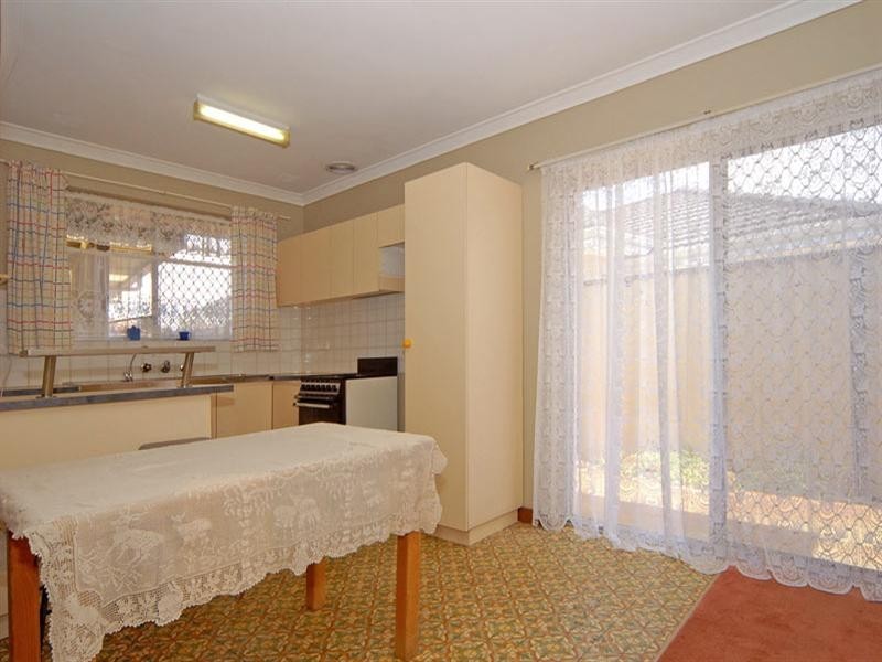 1 Farley Way, Bayswater WA 6053