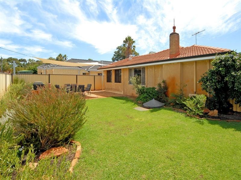 1 Farley Way, Bayswater WA 6053