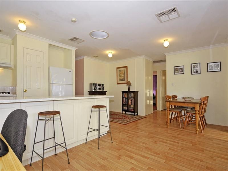 51 Borah Court, Caversham WA 6055