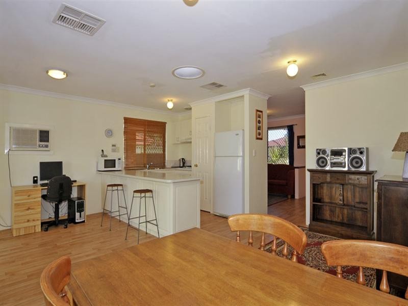 51 Borah Court, Caversham WA 6055