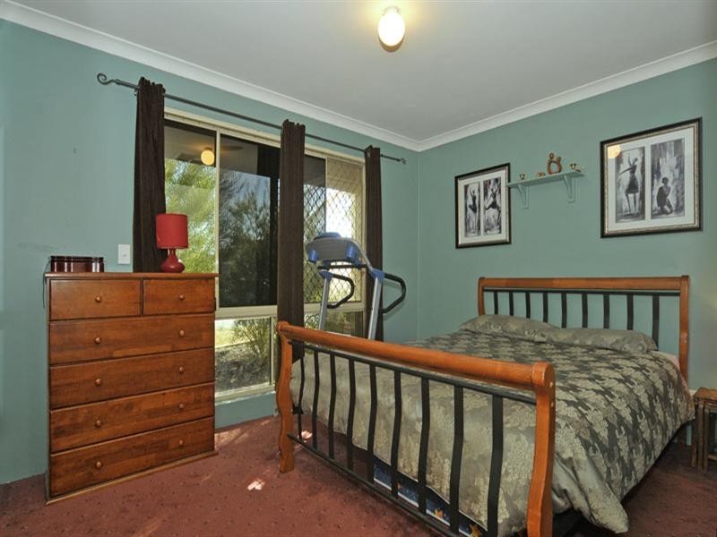 51 Borah Court, Caversham WA 6055