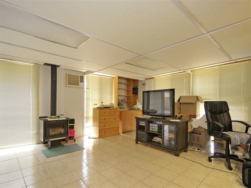 6 Barlee Way, Beechboro WA 6063