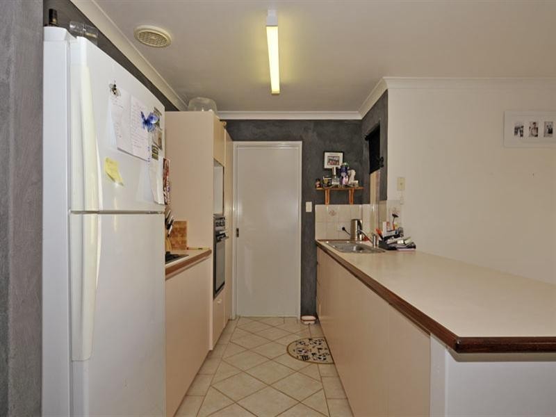 17b Ottawa Crescent, Beechboro WA 6063