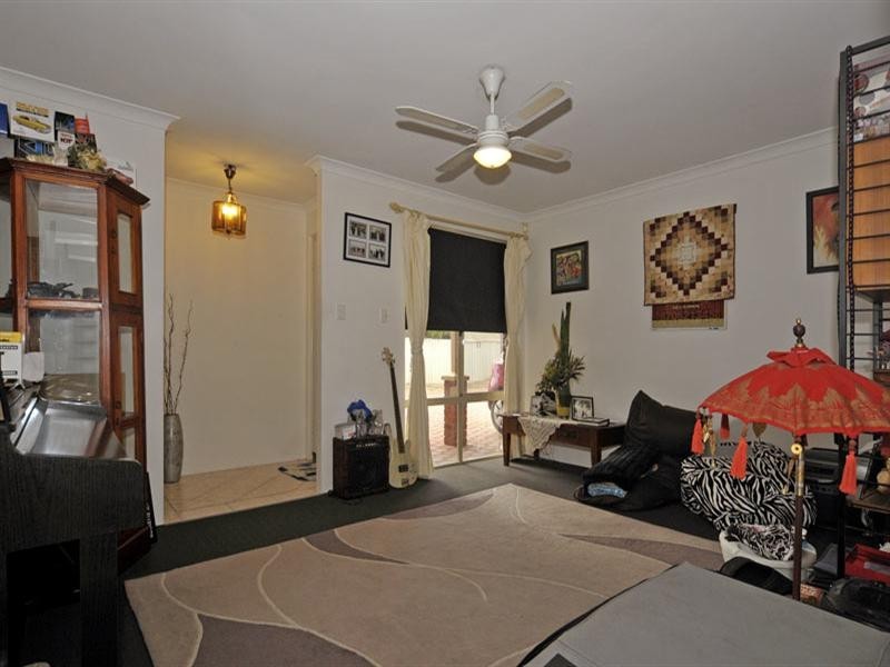 17b Ottawa Crescent, Beechboro WA 6063