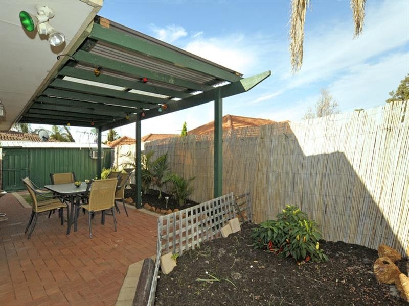 17b Ottawa Crescent, Beechboro WA 6063