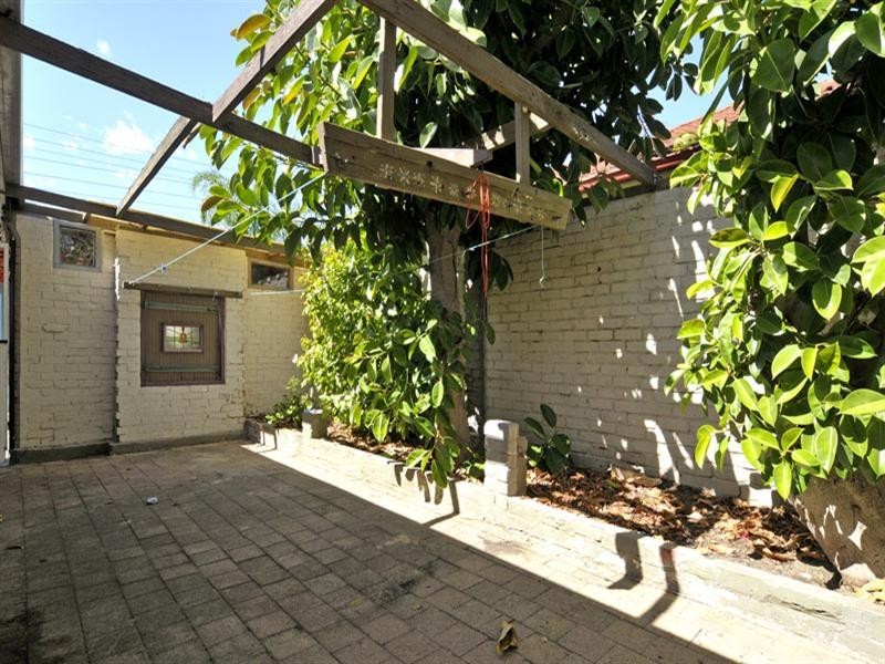 35 Loxwood Road, Balga WA 6061