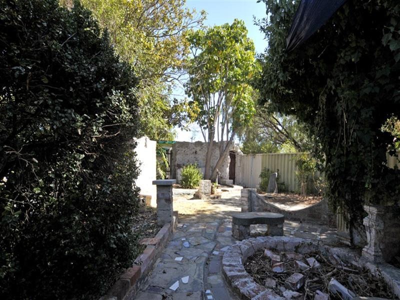 35 Loxwood Road, Balga WA 6061