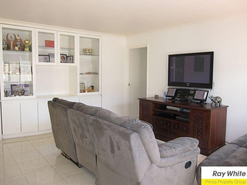 16 Hillwater Promenade, Beechboro WA 6063