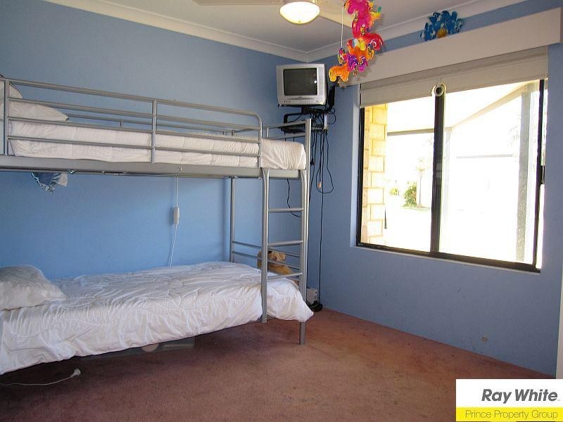 16 Hillwater Promenade, Beechboro WA 6063