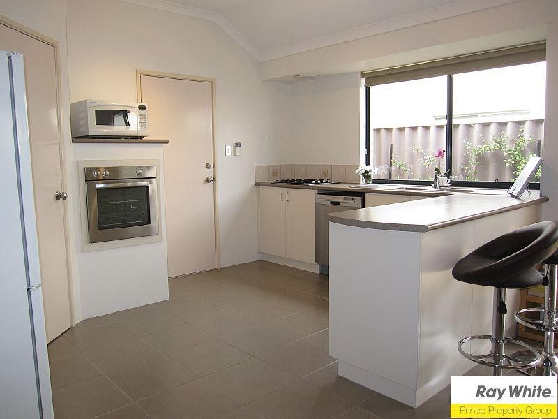 21 Driftwood Way, Beechboro WA 6063