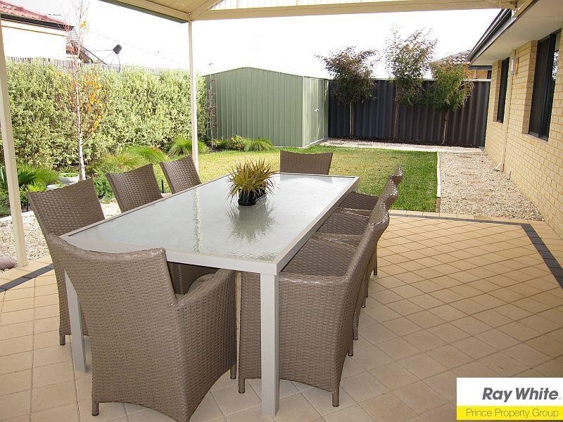 21 Driftwood Way, Beechboro WA 6063