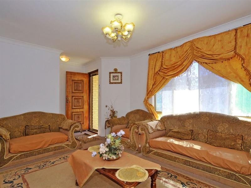 19 Yenisey Crescent, Beechboro WA 6063