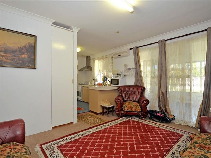 19 Yenisey Crescent, Beechboro WA 6063
