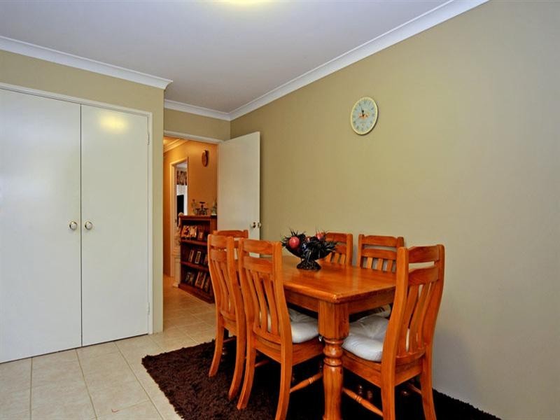 25 Valley Views Drive, Landsdale WA 6065