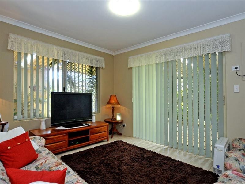 25 Valley Views Drive, Landsdale WA 6065