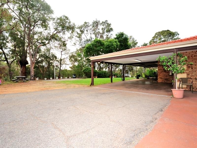 1 Lindsay Place, Glen Forrest WA 6071