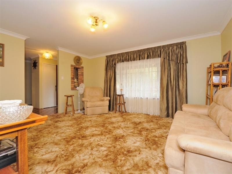 1 Lindsay Place, Glen Forrest WA 6071