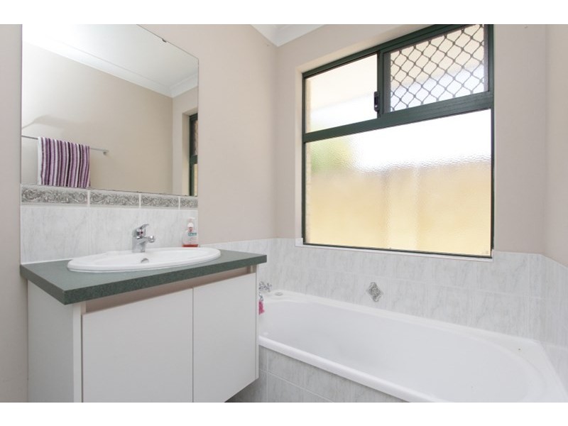 2 Moyle Way, Henley Brook WA 6055