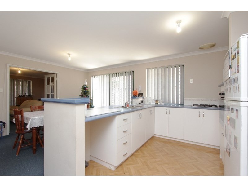 2 Moyle Way, Henley Brook WA 6055