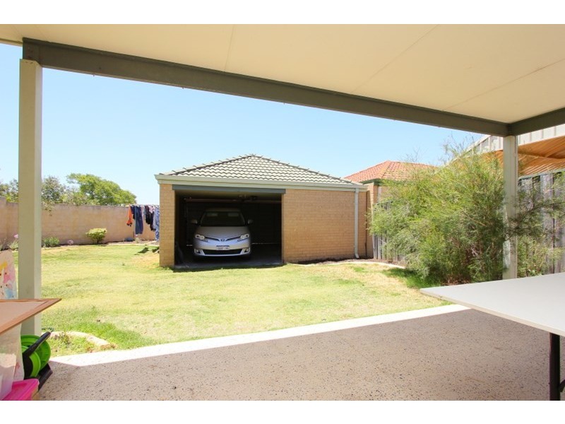 2 Moyle Way, Henley Brook WA 6055